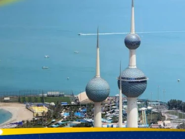 3 قوارب تلاحق سفينة قبالة سواحل الكويت.. هيئة بحرية بريطانية تصدر بياناً رسمياً