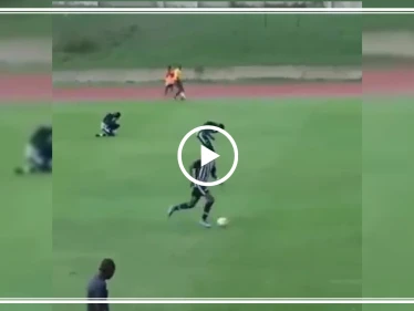 البرق يصعق لاعبين خلال مباراة لكرة القدم (فيديو)