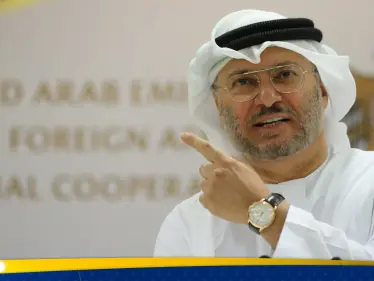 أنور قرقاش: المواقف تقاس بصدقها والنظام الإيراني غادر ولا يؤتمن - وكالة ستيب نيوز