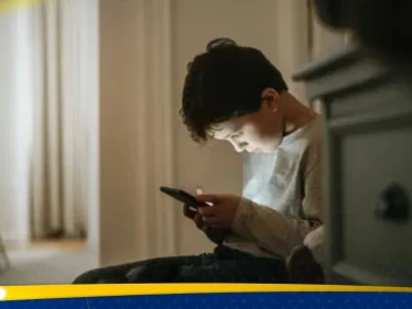 معلمو بريطانيا يطالبون بحظر وسائل التواصل لمن هم دون 16 عاماً - وكالة ستيب نيوز