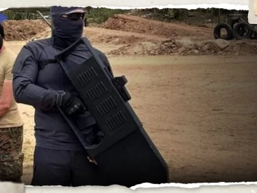 حزب الله يستعرض سلاحه ويتدرب على "الهجوم على إسرائيل" مشعلاً الجدل