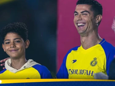 شاهد|| نجل كريستيانو رونالدو يُهين اليوتيوبر الأمريكي "سبيد" أمام مجموعة من الأطفال