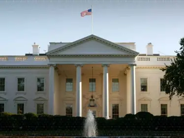 تفاصيل هدية يقدمها ترامب لكبار المسؤولين تثير الفضول في واشنطن - وكالة ستيب نيوز