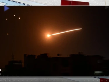 شاهد| دمشق تكشف تفاصيل الهجوم الإسرائيلي على أهداف بحمص.. وصاروخ سوري يسقط داخل إسرائيل