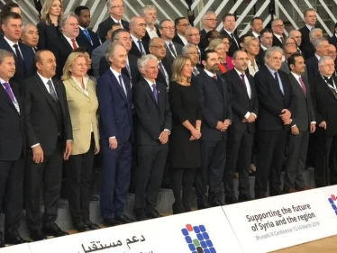 عدد من الدول تتعهد بتقديم دعم مالي كبير في مؤتمر بروكسيل كمساعدات للسوريين