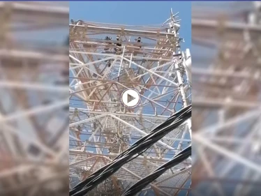 بالفيديو|| محاولة انتحار جماعية في الأردن من على أعلى برج للاتصالات وسط انتشارٍ أمني كثيف