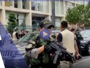 بالفيديو|| بعد الانقلاب عليه وعزله.. مشاهد من اعتقال رئيس البيرو