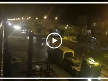 شاحنات تركية تحمل دشم وجدران اسمنتية تتجه نحو الأراضي السورية مروراً بمدينة أقجة قلعة التركية