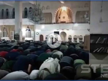 بالفيديو|| لم يوقفهم كورونا.. صلاة التراويح في أولى ليالي رمضان من محافظة إدلب