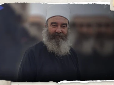 شيخ عقل الطائفة الدرزية في السويداء يتواصل مع نظيره في لبنان.. ماذا دار بينهما؟