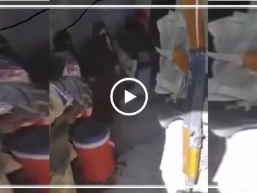 بالفيديو.. جدال بين مقاتلي "الجيش الوطني" بسبب خلع نقاب داعشيات