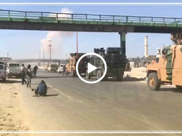 (بالفيديو) المشاهد الأولى لاستهداف الرتل التركي قرب خان شيخون من قبل الطيران الروسي