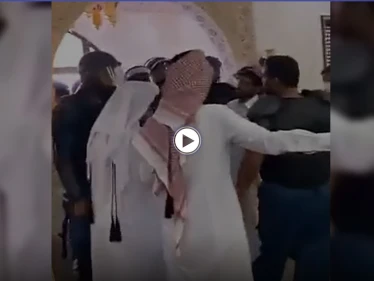بالفيديو|| قوات الأمن القطرية تداهم قصور آل مرة وجمعة حاسمة يُحشد لها بعد قرار مفاجئ للداخلية
