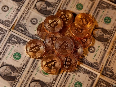 بتكوين تقفز لأعلى سعر منذ أبريل الماضي وواشنطن تطلق أول صندوق قابل للتداول بعقودها
