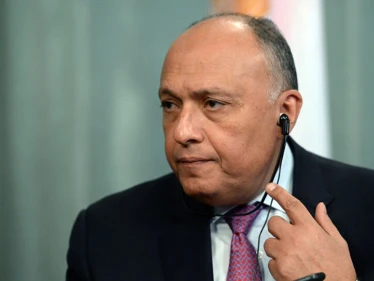 وزير الخارجية المصري يهاتف نظيره الإسرائيلي بسبب "الفلسطينيين" ويدعوه لاتخاذ خطوة تجنباً  لـ"التوتر"