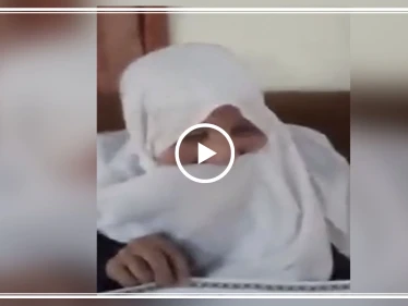 لاجئة سوريّة مسنّة لا تقرأ ولا تكتب ولكنها تنجح بحفظ القرآن الكريم كاملاً (فيديو)