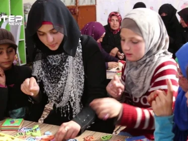 بجهود ذاتية "بيان درويش" تفتتح مركزًا للصم والبكم في منزلها بريف حلب رغم التحديات التي تواجهها