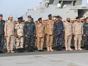 تعزيزاً للأمن البحري , دول البحر الأحمر تطلق مناورات "الموج الأحمر"