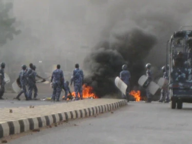 قتلى وجرحى في السودان على يد عناصر الأمن، والسلطات تفرض حظر تجول