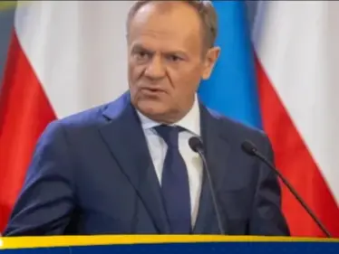 رئيس وزراء بولندا يطالب مواطني بلاده مغادرة إيران فوراً - وكالة ستيب نيوز