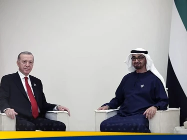 رئيس الإمارات يصل تركيا وملفات مهمة على الطاولة