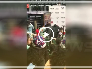 بالفيديو|| بطل ملاكمة يعتدي على امرأة خلال مباراة خيرية.. وهكذا ردّ الجمهور - وكالة ستيب نيوز