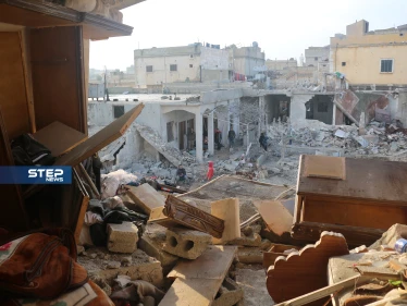 شاهد الدمار الذي لحق بحي كامل غرب حلب بعد غارات جوية استهدفته