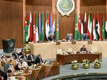 أوّل تعليق للجامعة العربية على التطورات بتونس وأحزاب تونسية تتحدث عن "لحظة تاريخية" عاشتها البلاد