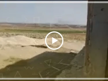شاهد: فيديو متداول لقوات النظام أثناء سيطرته على قرية الزكاة بريف حماة الشمالي بعد معارك عنيفة مع فصائل المعارضة
