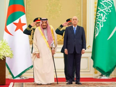 رسالة من الملك السعودي سلمان بن عبدالعزيز إلى الرئيس الجزائري.. ما مضمونها