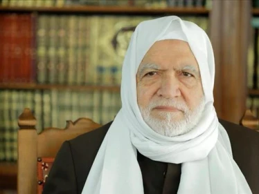 أول كلمة لمفتي سوريا الجديد يُلقيها في الشمال السوري