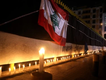 شاهد كيف يبدو لبنان غارقاً في الظلام التام.. مصدر يكشف موعد عودة الكهرباء (فيديو)