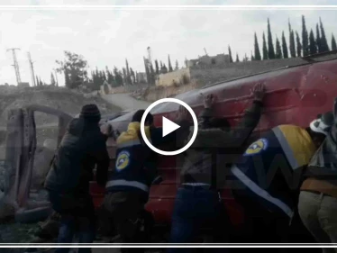 بالفيديو|| قتلى وإصابات بمجزرة جديدة ارتكبتها طائرات النظام السوري على طرق النازحين بحلب