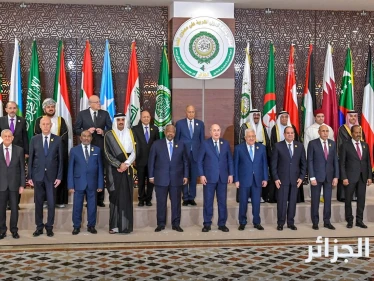 إعلان الجزائر يتحدث عن دور العرب بالنظام الدولي الجديد..والقمة المقبلة بالسعودية