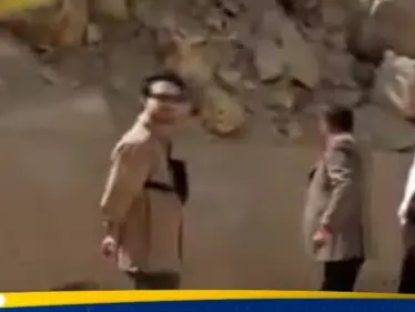 فيديو لما فعله مرشد سياحي بهرم أثري يشعل غضب المصريين ويحرك السلطات - وكالة ستيب نيوز