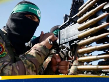 صحيفة عبرية تكشف ما كان يفعله مسؤولون إسرائيليون كبار قبل ساعات من بدء حماس هجوم أكتوبر