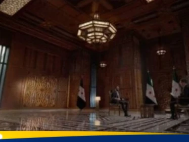 غضب بين السوريين من التلفزيون بعد مقابلة الشرع مع الإخبارية واعتذارها الرسمي