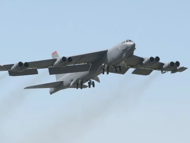 قاذفات B-52 أمريكية تتجه إلى الشرق الأوسط ووسائل إعلام إسرائيلية تكشف وجهتها