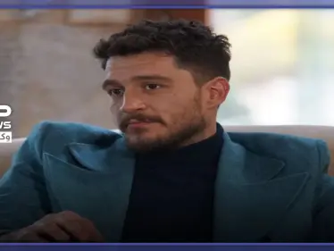 شاهد|| ممثل تركي شهير لطفلة سورية تخرج من 