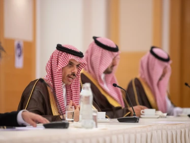 وزير الخارجية السعودي يتحدث عن علاقة السعودية بإسرائيل والخطر المحدق بالمنطقة ووزير نمساوي يرد