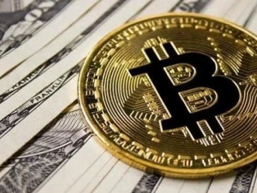 بعد الأرقام التاريخية بيتكوين تخسر من قيمتها 10 بالمئة