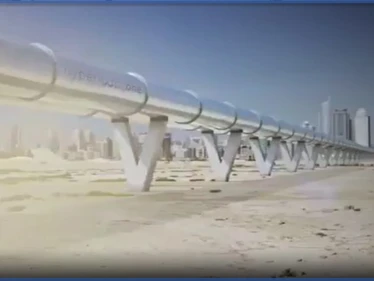 النقل الآمن فائق السرعة.. الإمارات تطلق النموذج الأولي لنظام "هايبرلوب" (فيديو )