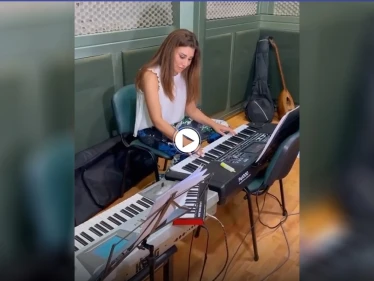 بالفيديو|| نجوى كرم تصل إلى الأردن بمروحية واستقبال جماهيري كبير لها قبل حفلة جرش