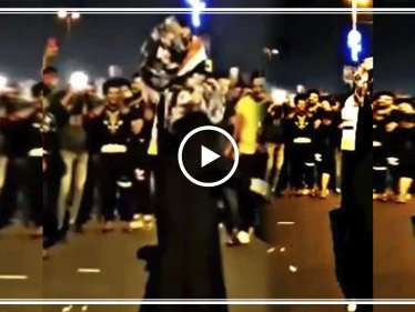 شاهد بالفيديو| رقص مثير لفتيات عراقيات وسط المظاهرات يشعل موجة من الغضب