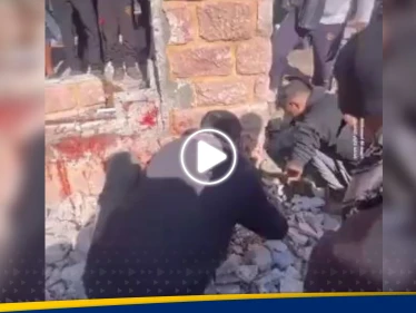 بالفيديو|| مشاهد لما حل بمسجد في غزة ومحتوياته من المصاحف بعد قصف إسرائيلي