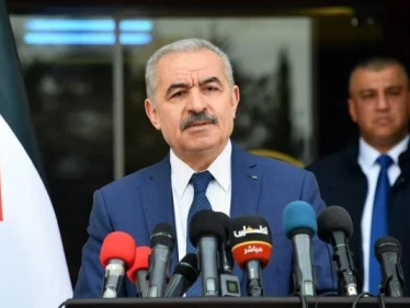 إجراء من الحكومة الفلسطينية بعد احتدام الغضب لمقتل الناشط نزار بنات