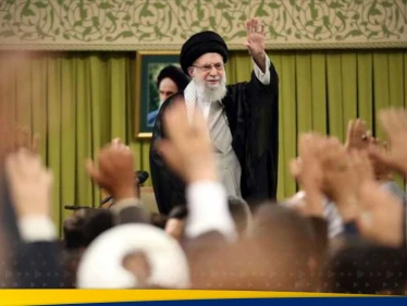 تصريح ناري من خامنئي يهدد بتقويض المحادثات النووية مع أمريكا