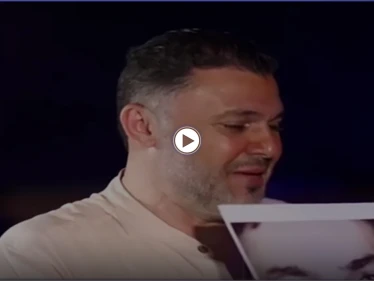 بالفيديو|| ربيع الأسمر يصدر بياناً يوضح فيه حقيقة مقتل ولده مع حسن نصر الله في سوريا
