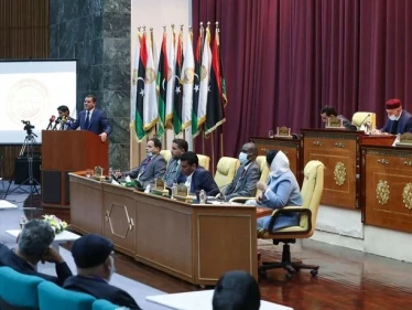 المجلس الرئاسي الليبي والحكومة الجديدة يؤدون اليمين الدستورية ويتسلمون مهاهم