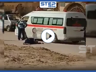 بالفيديو|| سقوط شخص مغماً عليه وسط الشارع بحلب يثير خوف الأهالي من كورونا
